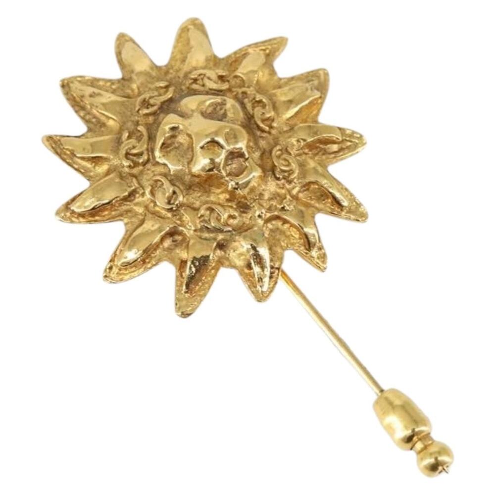 Chanel CC Brooch
